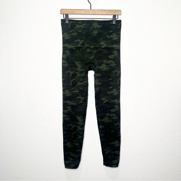 Spanx Look at Me Now Camo Seamless Leggings Camouflage - Picture 3 of 8